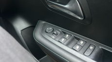 Peugeot 208 1.2 PureTech 100 Allure Premium + 5dr Petrol Hatchback